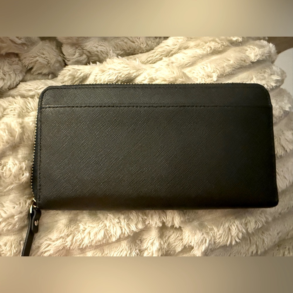 Kate Spade Wallet - Picture 4 of 5